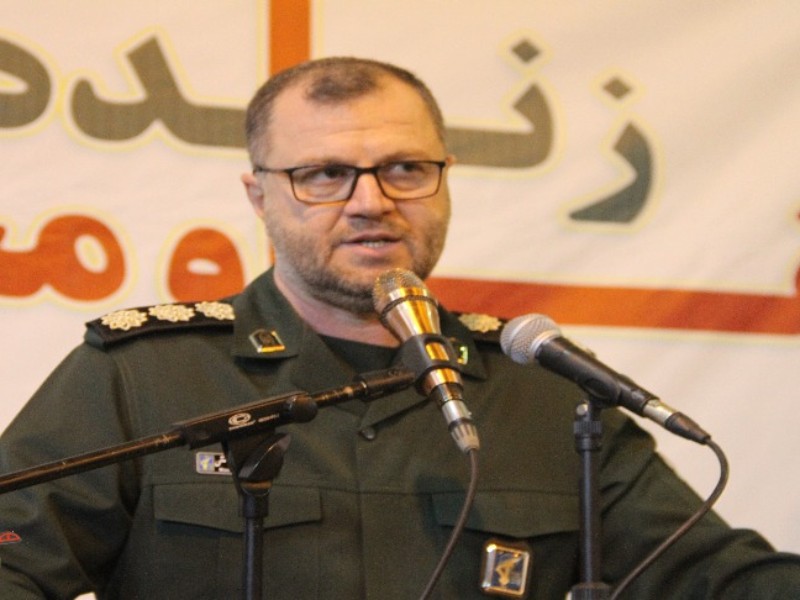 اخلاص در وجود حاج قاسم موج می زند