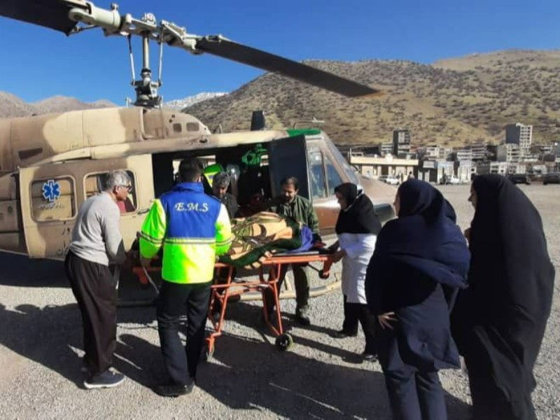 مادر باردار پاوه ای با بالگرد به بیمارستان کرمانشاه منتقل شد