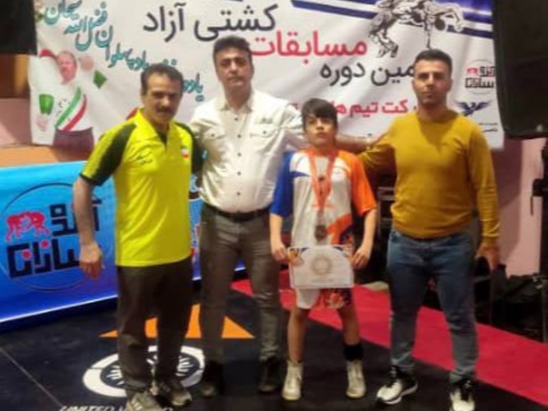 کسب مقام سوم مسابقات کشتی آزاد کشور توسط کشتی گیر پاوه ای