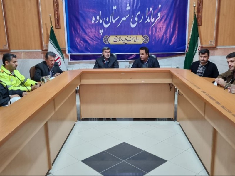 انتقاد شدید فرماندار پاوه از حفاری‌های سطح شهر و عدم ترمیم آنها