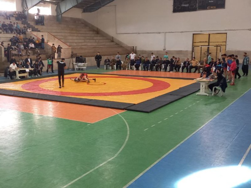 مسابقات کشتی قهرمانی منطقه اورامانات آغاز شد