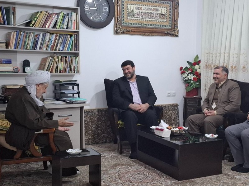 ابراز رضایتمندی ماموستا ملا قادر قادری از تلاش‌های خالصانه جمعیت هلال احمر استان کرمانشاه