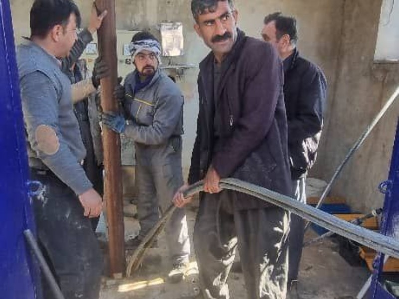 تعویض و راه اندازی الکتروپمپ شناور ۳۷ کیلووات چاه روستای نوریاب