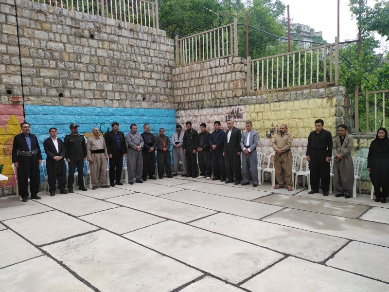 آئین سپاس معلم در باینگان برگزار شد آئین سپاس معلم در باینگان برگزار شد