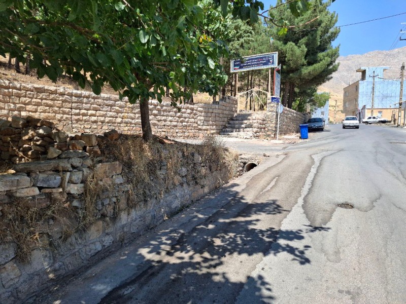 لزوم تسطیح ورودی جاده ویمیر و روکش بتنی برخی جداول سطح شهر پاوه