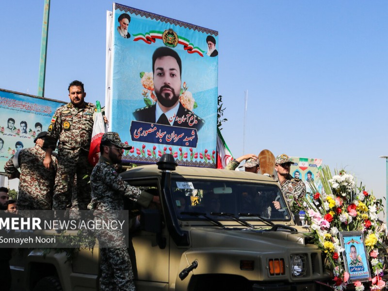 برگزاری تشییع پیکر شهید پدافند هوایی «سجاد منصوری» در کرمانشاه