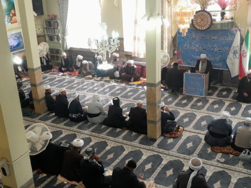 دوره بدو و ضمن خدمت ویژه ائمه جمعه و جماعت اهل سنت کرمانشاه