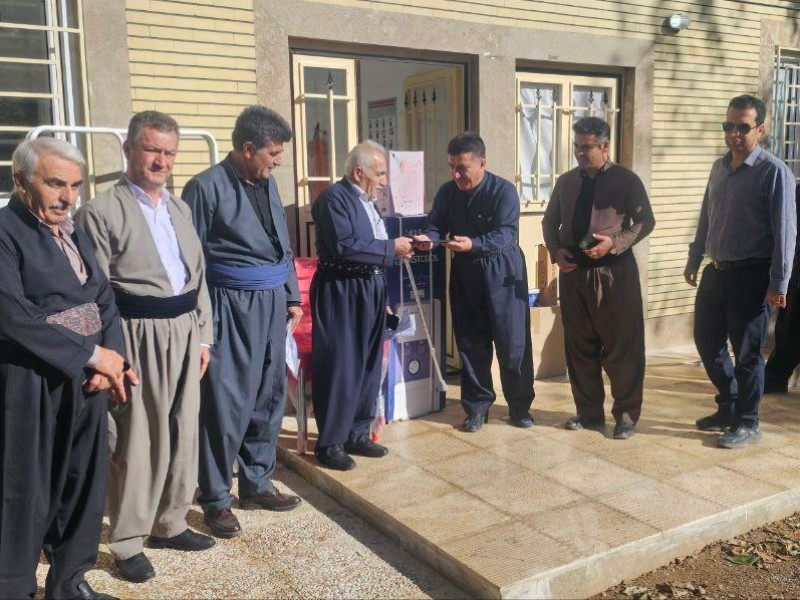 اهدای 55 میلیون تومان تجهیزات پزشکی به خانه بهداشت خانقاه اهدای 55 میلیون تومان تجهیزات پزشکی به خانه بهداشت خانقاه