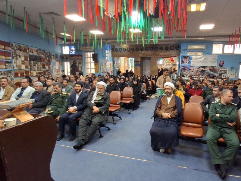 همایش نماز در پاوه برگزار شد همایش نماز در پاوه برگزار شد