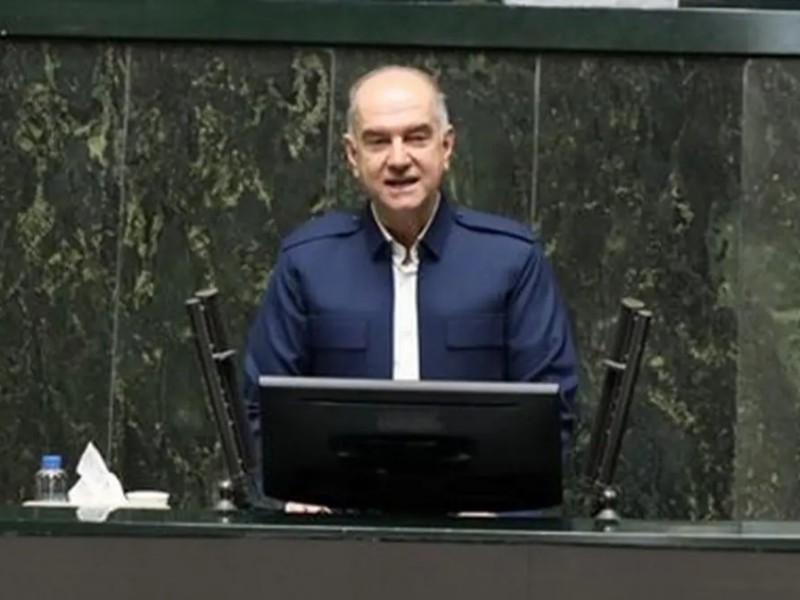 دولت و مجلس به شرایط معیشتی جانبازان و بسیجیان توجه ویژه‌ای داشته باشند