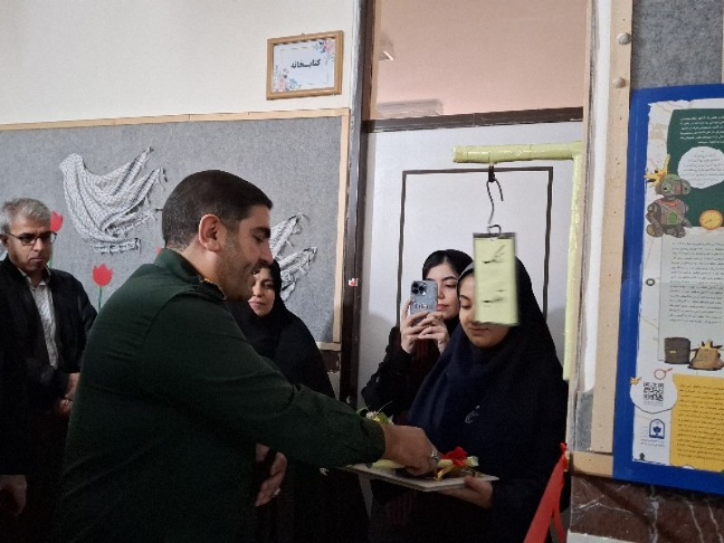 نواخته شدن زنگ انقلاب در شهرستان پاوه