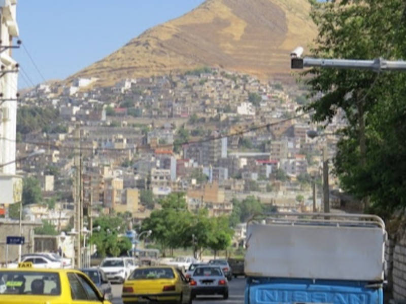 شهروندان پاوه خواستار توجه به امنیت عابران و ساماندهی ترافیک شهری شدند