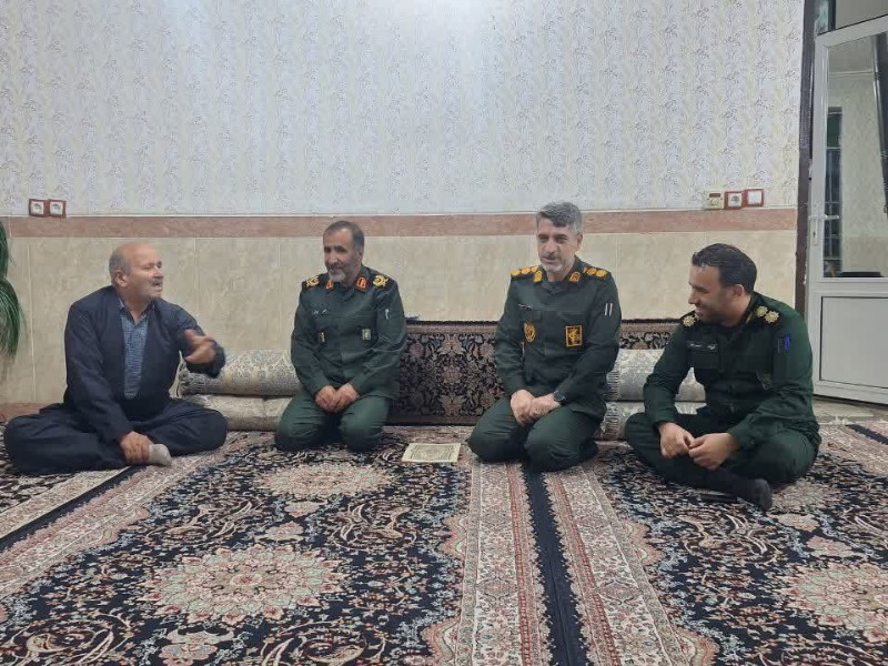 تجلیل و تکریم از پیشکسوتان ویادگاران عرصه جهاد و شهادت و هشت سال دفاع مقدس