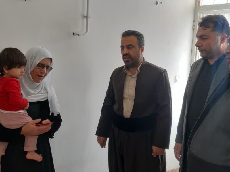 تجلیل از خانواده معظم شهدا در پاوه به مناسبت هفته بسیج و باهمت اداره برق شهرستان پاوه تجلیل از خانواده معظم شهدا در پاوه به مناسبت هفته بسیج و باهمت اداره برق شهرستان پاوه