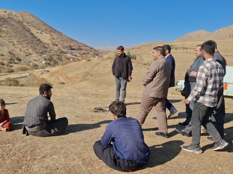 استارت ساخت مستند «دژ نو» در پاوه/دیدار جمعی از اعضای شورای تامین شهرستان با عوامل ساخت فیلم استارت ساخت مستند «دژ نو» در پاوه/دیدار جمعی از اعضای شورای تامین شهرستان با عوامل ساخت فیلم