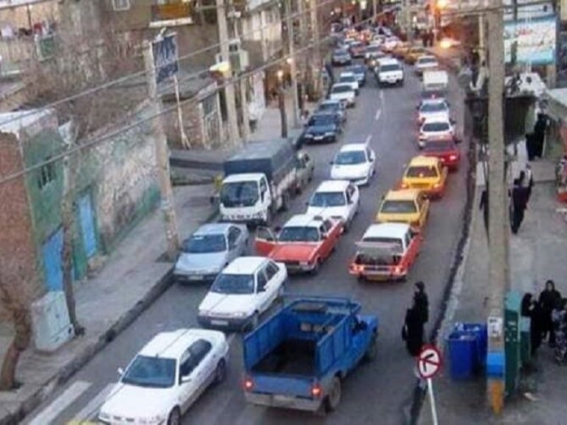ترافیک پاوه قابل تحمل نیست/مطالبه جدی مردم برای ساماندهی گرههای ترافیکی شهر ترافیک پاوه قابل تحمل نیست/مطالبه جدی مردم برای ساماندهی گرههای ترافیکی شهر