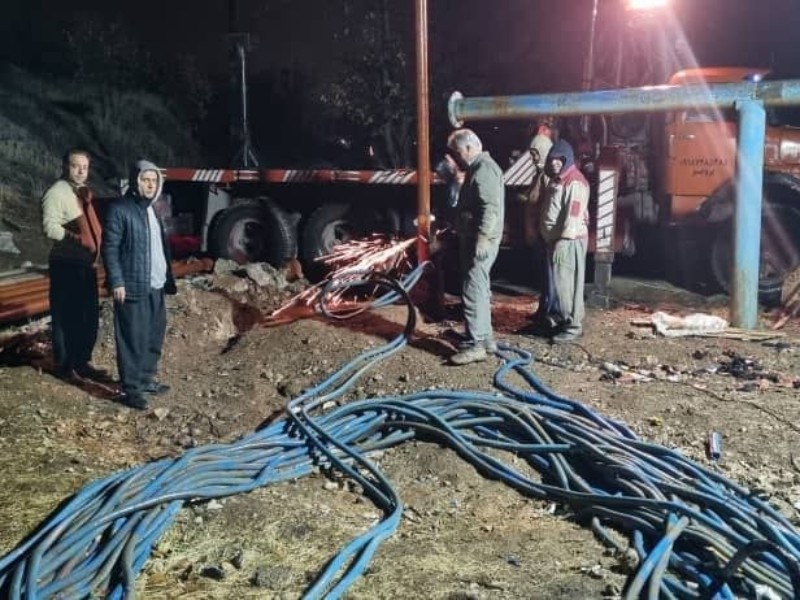 بارندگی و باد شدید عملیات تجهیز چاه سرکران را متوقف کرد؛ جیرهبندی آب تا تکمیل کار بارندگی و باد شدید عملیات تجهیز چاه سرکران را متوقف کرد؛ جیرهبندی آب تا تکمیل کار