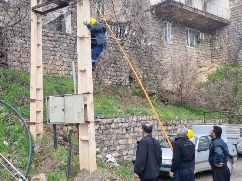 رفع عیب ایستگاه پمپاژ آب روستای دشه با همکاری اداره برق شهرستان پاوه