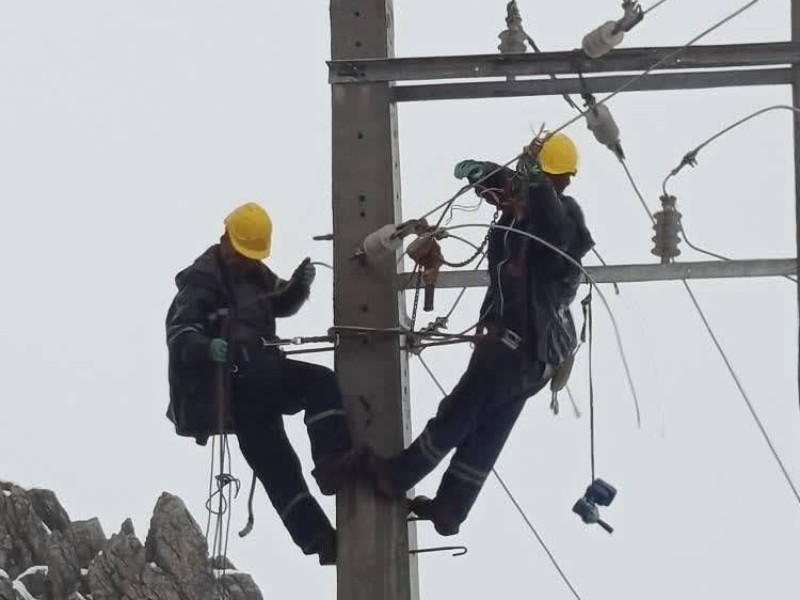 حماسه‌ی سپید؛ وقتی روشنایی از میان صخره‌ها طلوع می‌کند