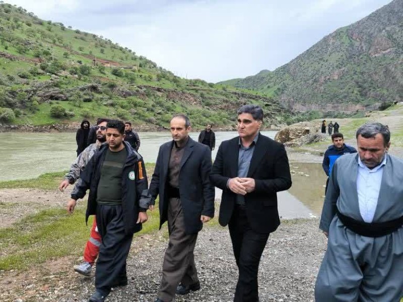 حضور فرماندار پاوه در محل جستجوی جوان ۲۷ساله ژیوار