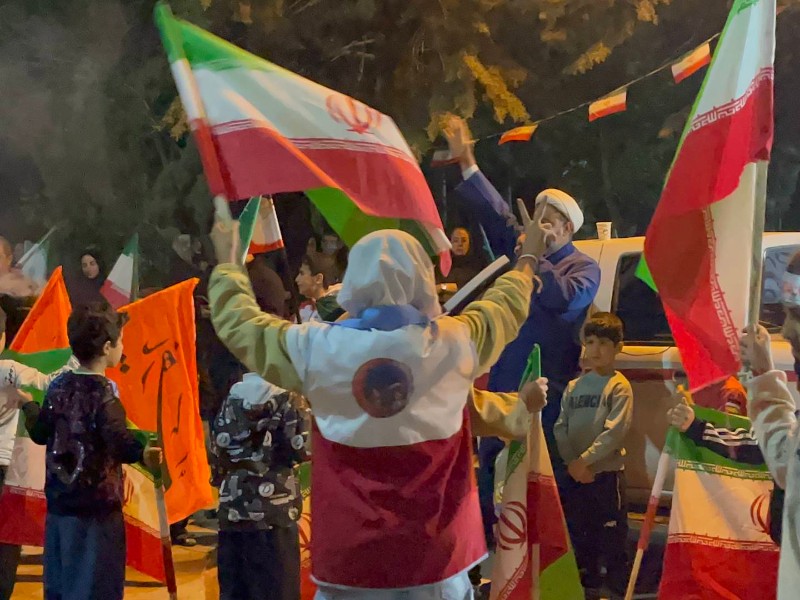 حضور مردمی شهرستان پاوه در میدان حماسه به شب شصت‌ و پنجم رسید