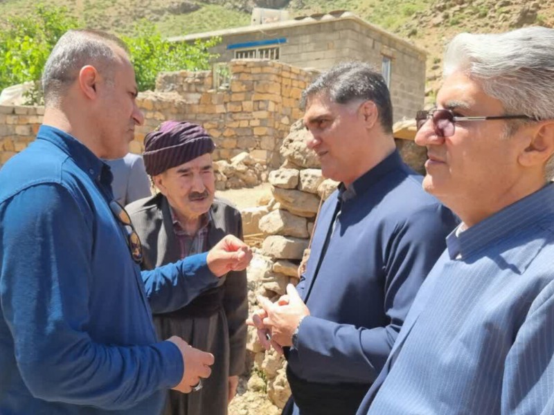مسوولان پای درد دل عشایر بخش مرزی باینگان نشستند مسوولان پای درد دل عشایر بخش مرزی باینگان نشستند