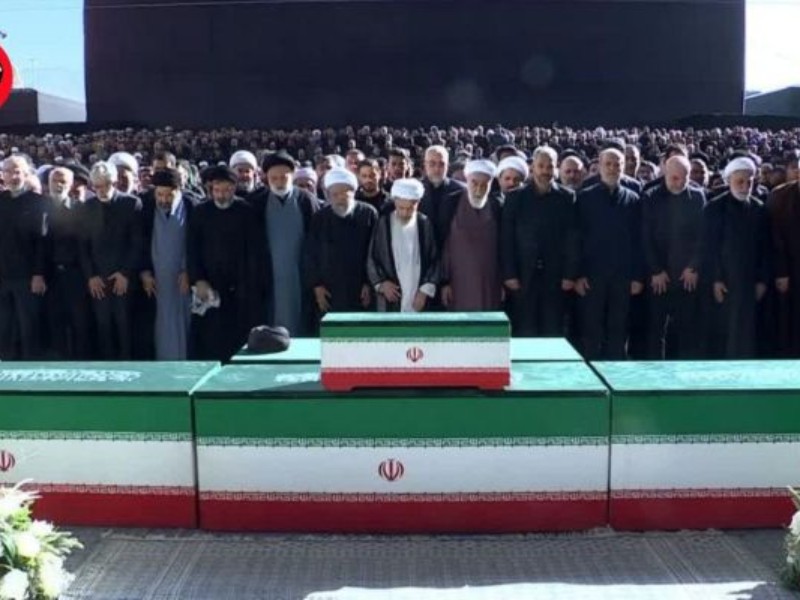 مصلای تهران محل تدفین قلوب مسلمین مصلای تهران محل تدفین قلوب مسلمین