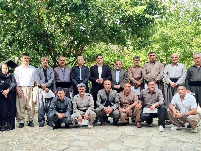 نقش کلیدی دهیاران در توسعه متوازن روستاها / تجلیل از دهیاران بخش باینگان با حضور فرماندار پاوه نقش کلیدی دهیاران در توسعه متوازن روستاها / تجلیل از دهیاران بخش باینگان با حضور فرماندار پاوه